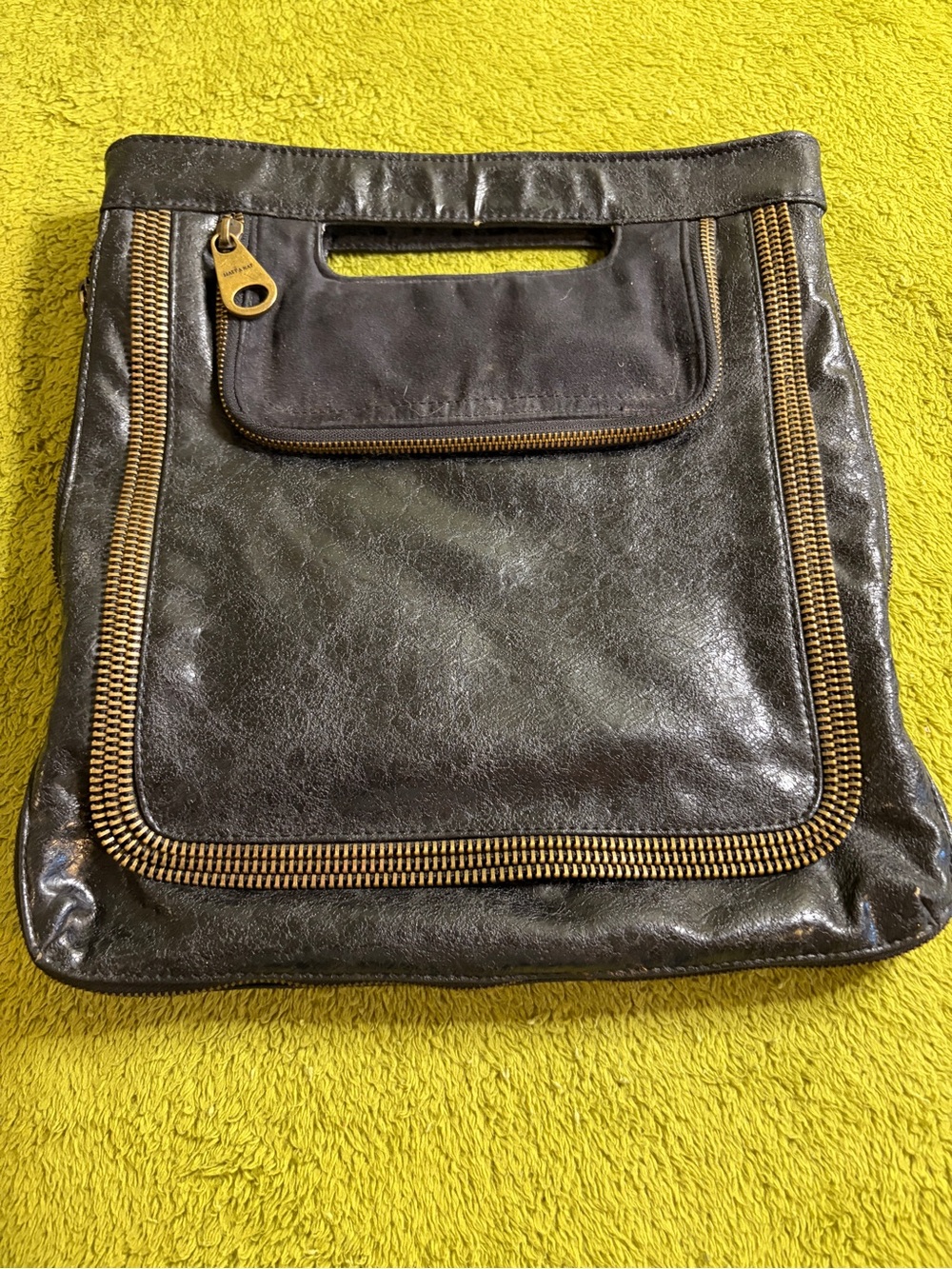 Matt & Nat black Bag with Gold Zipper Trim